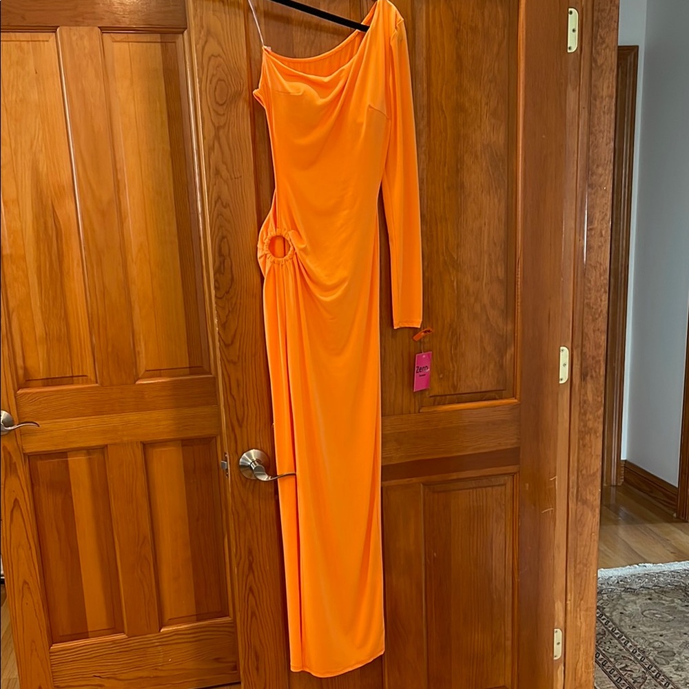 Elegant Orange One-Shoulder Dress